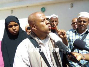 Paralegal Refugees Committee member said A Abukar speaking to court reporters outside a courtroom after high Court nullified decision by government to repatriating Somali nationals back to Somalia at High Court in Nairobi on Friday February 9 ,2017 (PHOTO BY SAM). 